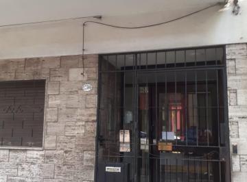 Departamento de 2 ambientes, Constitución · Departamento en 4to Piso, 2 Ambientes. un Baño y Cocina