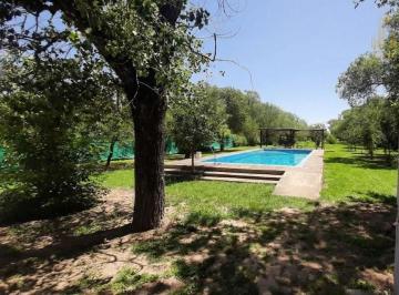 Casa · 400m² · 8 Ambientes · 2 Cocheras · Casa con Monoambiente y Galpón en Venta - Mi Granja