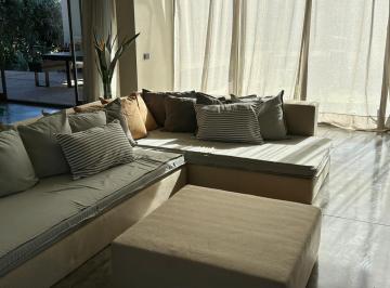 Casa · 220m² · 6 Ambientes · 2 Cocheras · Casa 3 Dorm. en Alquiler, Barrio Cerrado, Miraflores, Funes