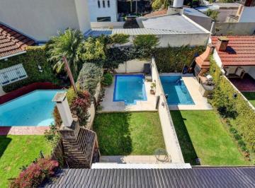 Casa · 132m² · 5 Ambientes · 1 Cochera · Venta Casa Duplex Olivos 5 Ambientes Pileta Jardin