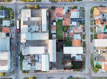 Bodega-Galpón · 883m² · Planta Pesquera en Esquina de Las Avs