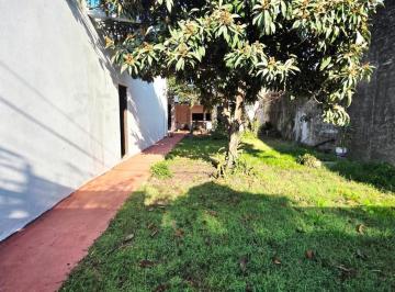 Casa · 113m² · 3 Ambientes · Venta de Casa Lote Propio en San Justo