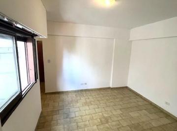 Departamento · 28m² · 1 Ambiente · Exc Amb A/prof m Av Rivadav P Goyena Subte Super Lumin Coc Lav /bcon Bajas Expensas Apto Credito