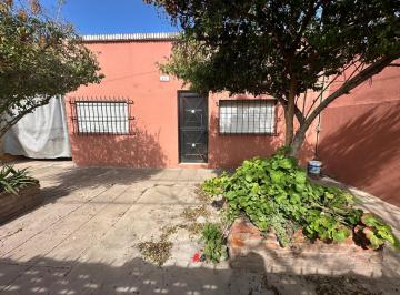 Casa · 79m² · 4 Ambientes · 2 Cocheras · Casa 4 Amb en Alquiler Libertad Merlo Cochera Jard