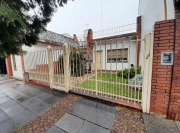 Casa de 4 ambientes, Tres de Febrero · Casa en Venta Caseros 4 Amb Terraza 233 m² Totales