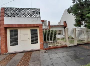 Casa · 115m² · 4 Ambientes · 2 Cocheras · Casa en Venta Caseros 4 Amb Terraza 233 m² Totales