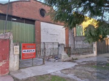 Bodega-Galpón · 230m² · Galpón en Barrio 180