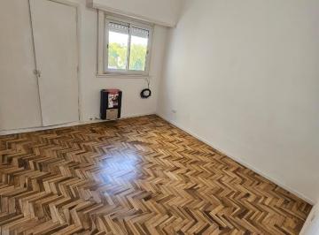 Departamento · 43m² · 3 Ambientes · Venta 3 Amb Lateral. Chauvin
