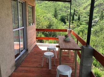 Casa · 135m² · 3 Ambientes · 5 Cocheras · Venta 3 Cabañas en Bialet Massé