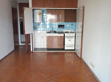 Departamento de 1 ambiente, Parque Centenario · Un Ambiente a La Calle