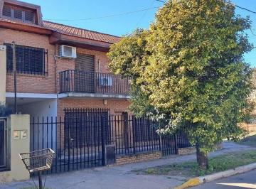 STE-STE-607_2 · Alquiler Casa en Villa Luzuriaga con Cochera