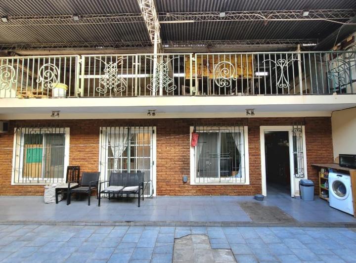 Casa · 60m² · 2 Ambientes · 1 Cochera