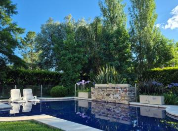 Casa de 5 ambientes, Luján · Dueño Alquila Excelente Propiedad en Club de Campo Los Puentes, Luján
