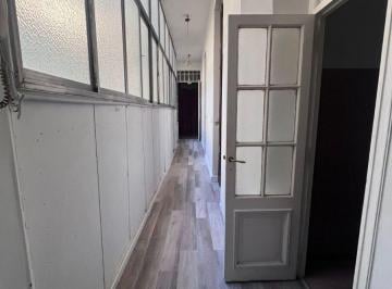 Departamento de 3 ambientes, Barracas · Bellísimo Departamento en Alquiler o Venta con Dependencia - Av Caseros 400