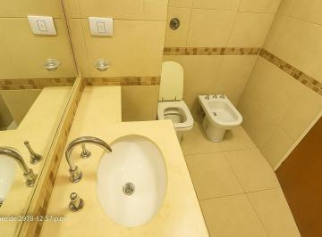 Departamento · 68m² · 3 Ambientes · 1 Cochera · ¡En La Mejor Zona de Rosario! Moderno, 2 Baños Completos.