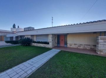 Casa de 4 ambientes, Córdoba · Cerro de Las Rosas - Venta Casa 3 Dorm 2 Baños - Gran Patio con Pileta