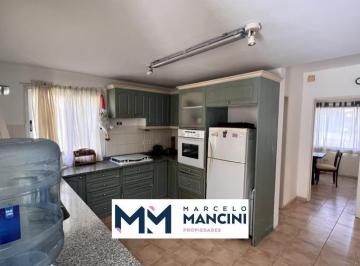 Casa · 200m² · 4 Ambientes · Casa en Saint Thomas Norte