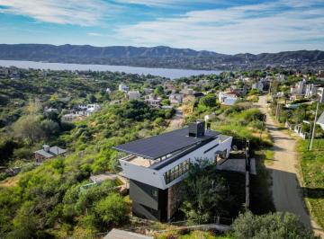 Casa de 3 ambientes, Villa Carlos Paz · Luxury House