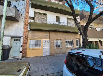 PH de 3 ambientes, Villa Devoto · PH de 3 Amb Mas Escritorio y Patio con Parrilla en Excelente Estado