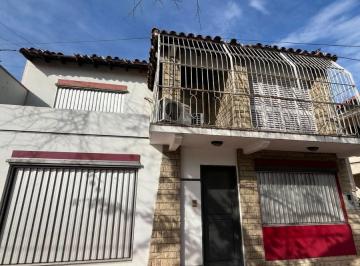 Casa de 15 ambientes, Godoy Cruz · Propiedad en Venta Sobre San Martin Sur, Godoy Cruz