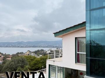 Casa · 320m² · 8 Ambientes · 2 Cocheras · Se Vende Casa con Increibles Vistas en Vcp