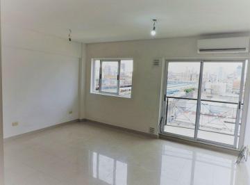 Departamento · 32m² · 1 Ambiente · Alquiler Monoambiente C/aire y Bcon Fte Balvanera