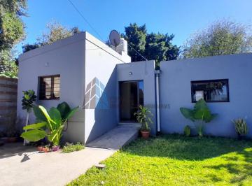 Casa · 70m² · 2 Ambientes · Importante Propiedad con Emprendimiento Av Independencia 140 - Tafi Viejo