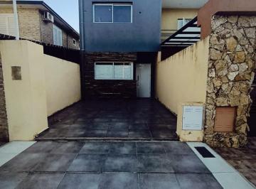 Departamento · 110m² · 3 Ambientes · 1 Cochera · Duplex en Venta.