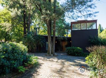 Casa · 224m² · 2 Dormitorios · Casa en Venta
