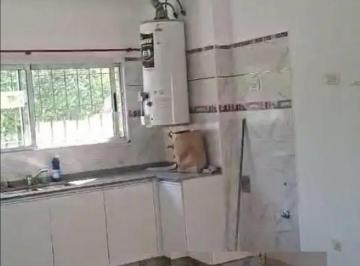 Departamento de 3 ambientes, Hurlingham · Hermoso Depto 3 Ambientes en 1er Piso. Nuevo. Frente a Plaza Yapeyú