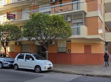 Departamento de 3 ambientes, Lanús · Departamento de 3 Ambientes Amplio en Excelente Ubicación.