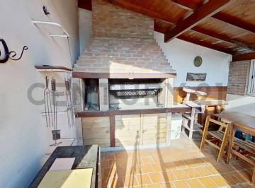 Casa · 150m² · 5 Ambientes · 1 Cochera · Casa 5 Ambientes con Terraza, Quincho y Cochera Villa Luro