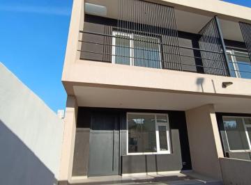 PH · 105m² · 3 Ambientes · 1 Cochera · PH a Estrenar en Venta Barrio "Perticone" Centenario