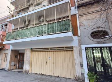 Departamento de 3 ambientes, Villa General Mitre · Departamento 3 Amb. Al Frente con Balcón Corrido