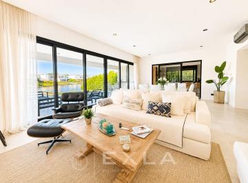Casa · 360m² · 6 Ambientes · 2 Cocheras · Casa en Venta en Carpinchos, Nordelta, Tigre