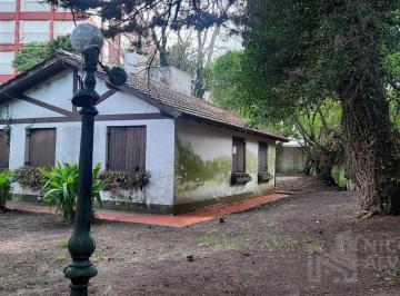 Casa · 720m² · Casa 3 Ambientes en Venta a Refaccionar ¡Ideal Inversor! - Villa Gesell