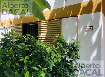 Casa · 100m² · 5 Ambientes · Casa en Venta - 4 Dorm. 2 Baños - Villa Elisa