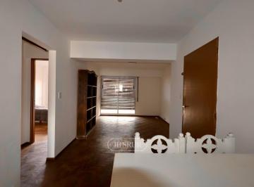 Departamento · 64m² · 4 Ambientes · Departamento en Venta de 2 Dorm. con Balcón en Barrio Centro