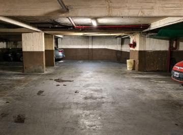 Garage · 12m² · Cochera en Congreso Acceso Directo por Rampa