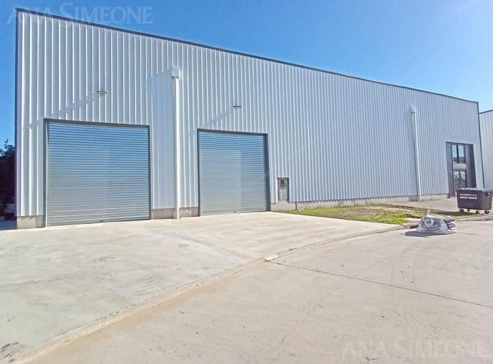Bodega-Galpón · 1066m²