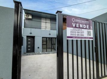 Departamento · 135m² · 3 Ambientes · 1 Cochera · Espectacular Duplex 3 Amb con Parque y Quincho! a Estrenar