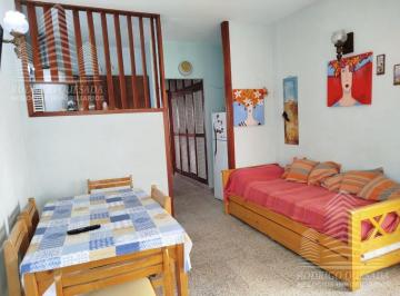 Departamento · 31m² · 2 Ambientes · Departamento de 2 Amb. C/ Gas Natural - San Bernardo! Oportunidad Retasado!