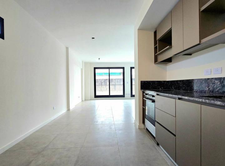 Alquiler • Villa Gral. Mitre • Monoambiente Divisible