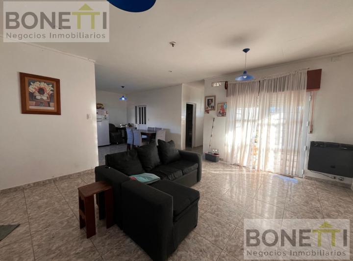 Casa en alquiler en Mercedes · 3 ambientes