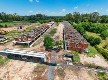 Casa · 130m² · 4 Ambientes · 2 Cocheras · Townhouse en Venta en Ovejitas Pilar 4 Ambientes