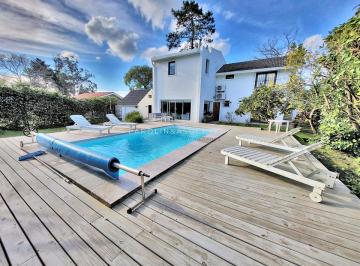 Foto1 · Espectacular Casa en Pinares Para Vivirla Todo El Año!