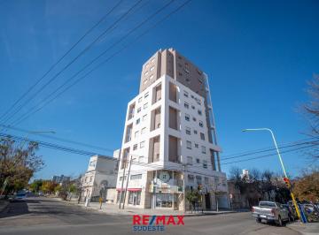 Departamento · 70m² · 3 Ambientes · 1 Cochera · 3 Ambientes Centrico con Cochera. Impecable!