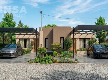 Casa · 77m² · 5 Ambientes · 1 Cochera · Insa Propieades Ofrece Casas en Pozo en Maipu