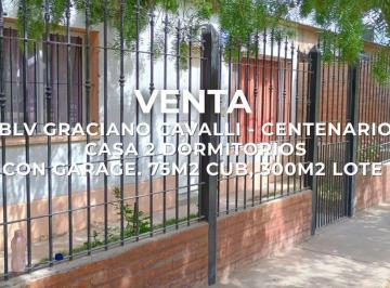 Casa · 75m² · 4 Ambientes · 1 Cochera · Venta de Casa en Centenario Entrega y Financiacion