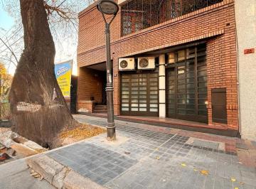 Casa · 315m² · 5 Dormitorios · 1 Cochera · Sd Propiedades Ofrece en Alquiler Importante Propiedad Ubicada Sobre Calle Don Bosco